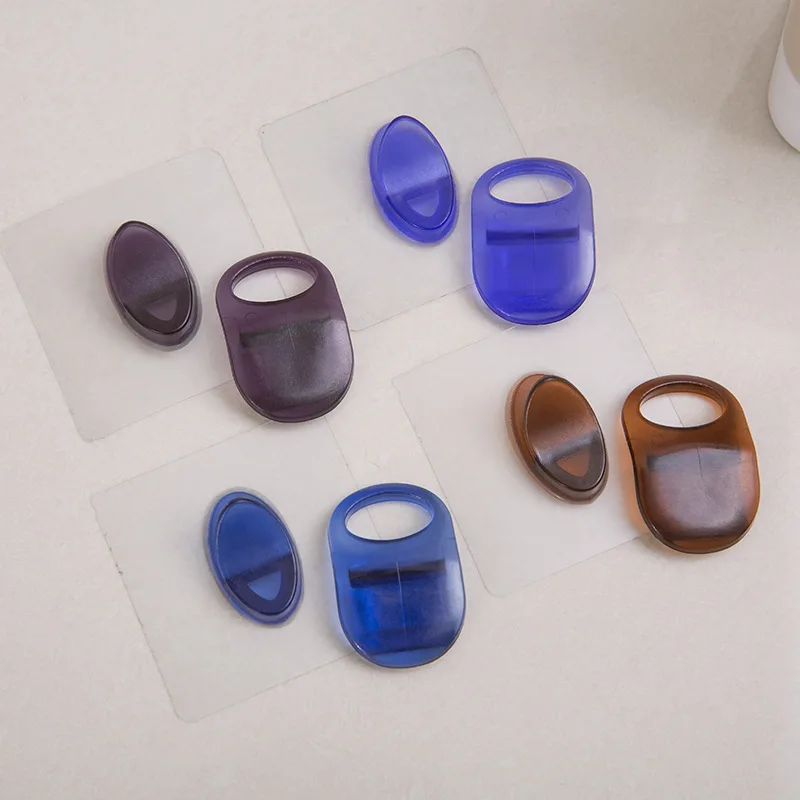 

Multi purpose suction cup cleanser toothpaste adhesive wall hanging clip for daily use at home home accessories