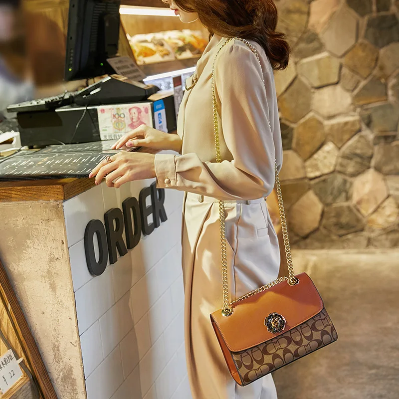 2019 Новая цветная контрастная маленькая квадратная сумка трендовая модная