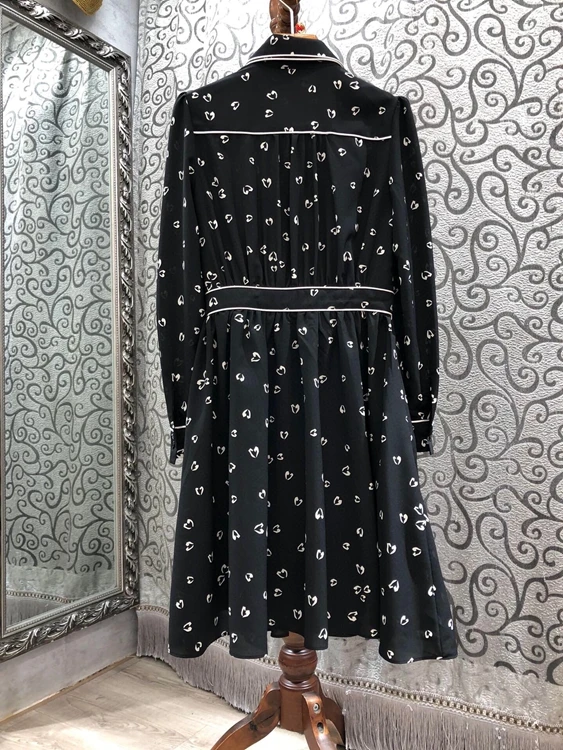 

2021 Early Spring New Women's Double Lapel Printed Pattern Decorative Long Sleeve Dress 106