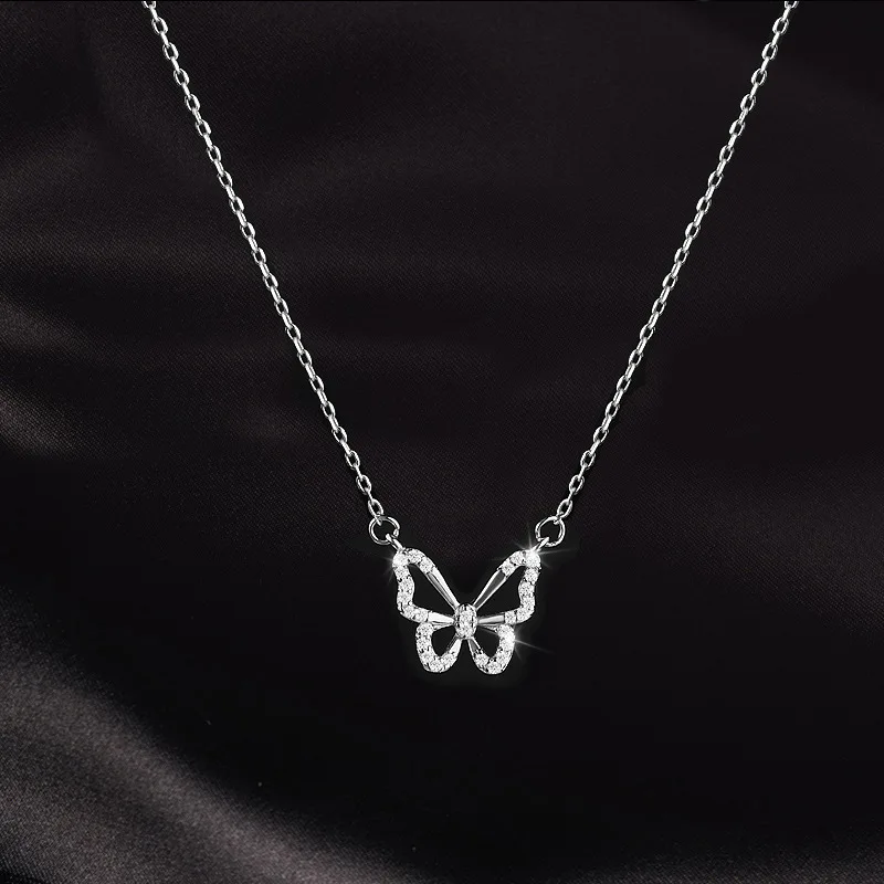 

Silver Color Shiny Butterfly Necklace With Zircon Shining Animal Choker Pendant Party Gift For Ladies Fashion Jewelry