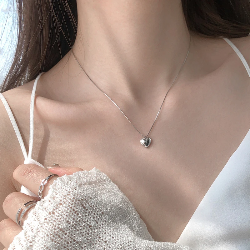 

Luokey Fashion Silver Color Women Choker Clavicle Necklace Delicate Simple Heart Pendant Necklace Korean Style Jewelry Wholesale