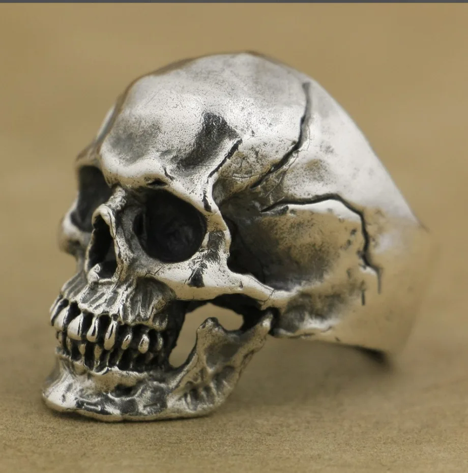 

Retro Gothic European And American Cracked Skull Men's Ring Fashion Domineering New Creative Skull Punk Ring