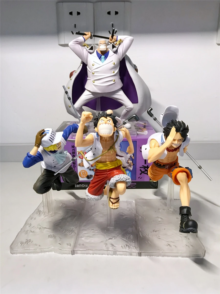 

Original Monkey D Garp Model Toy One Piece Pirates Anime Action Figure Magazine Title Page Naval Toys Collectible Figurine 16527