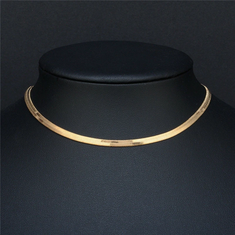 

Simple Temperament New Short Metal Necklace Jewelry Accessories