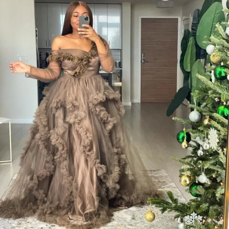 

Фотосессия коричневое платье для выпускного вечера es платья для выпускного вечера рюшами пышные Экстра тюль платье для выпускного вечера с...