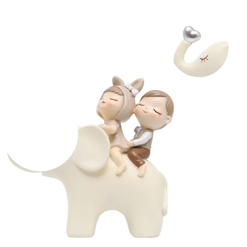 

Couples Doll Desktop Ornaments Cake Decoration Resin Crafts Baking Table Ornament Creative (waltz)