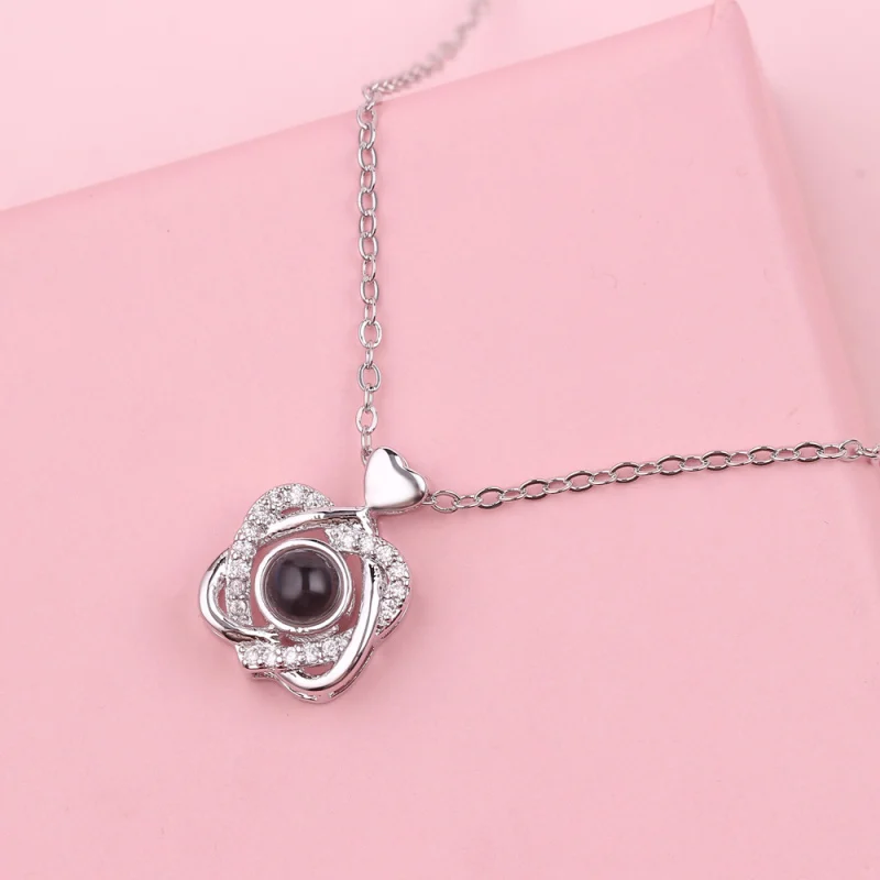 Ожерелье с подвеской в виде цветка Я тебя люблю на 100 языках | Украшения и