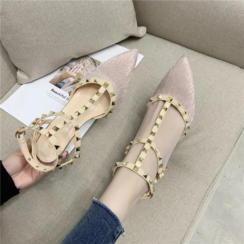 

Женские туфли на высоком каблуке 6 см, туфли с заклепками, римские сандалии, Новинка весна-лето 2021, пикантные туфли на шпильке, острые заклепк...