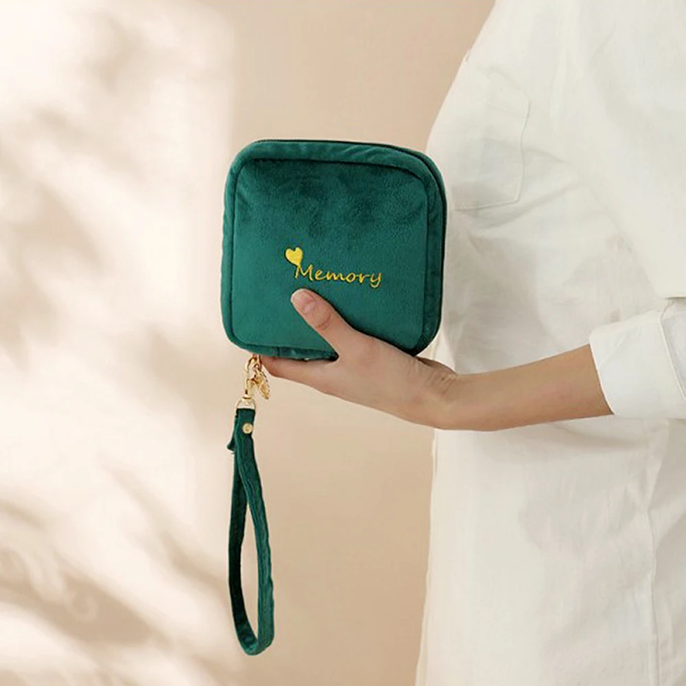 

Fashion Velvet Embroidery Portable Coin Purse Women Zipper ID Card Holder Key Wallet Wristband Mini Sanitary napkin/Lipstick Bag