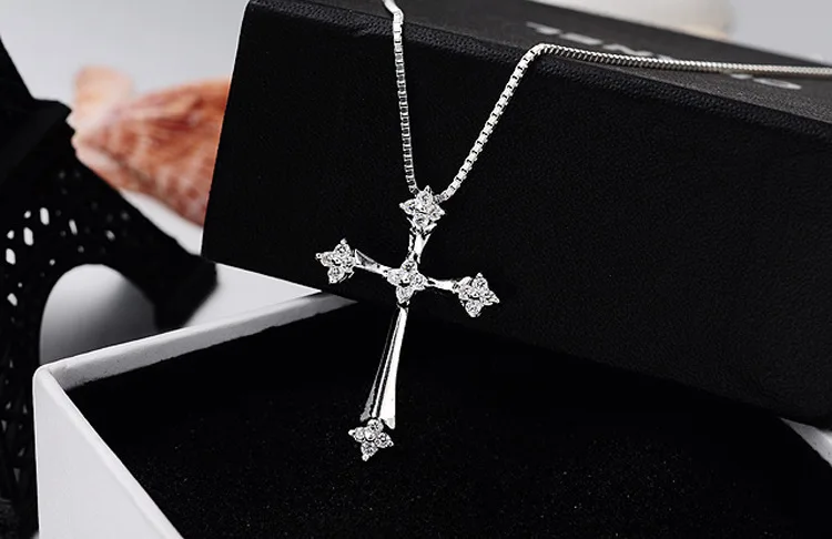 

Necklace female letter pendant enamel oval rose gold couple clavicle chain