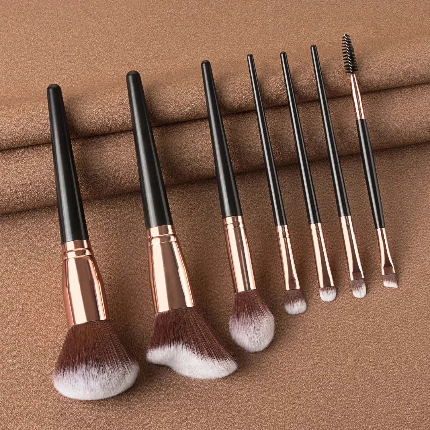 

Makeup Brushes 7pc Set Premium Synthetic With Champagne Gold Conical Handle Highlighter Eye Cosmetic Powder Foundation Soft Hair