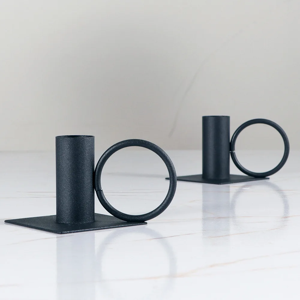 

2Pcs Ins Style Wrought Iron Geometric Candlestick Candle Holder Wedding Festival Decor Home Dinner Table Decoration Candle Shelf