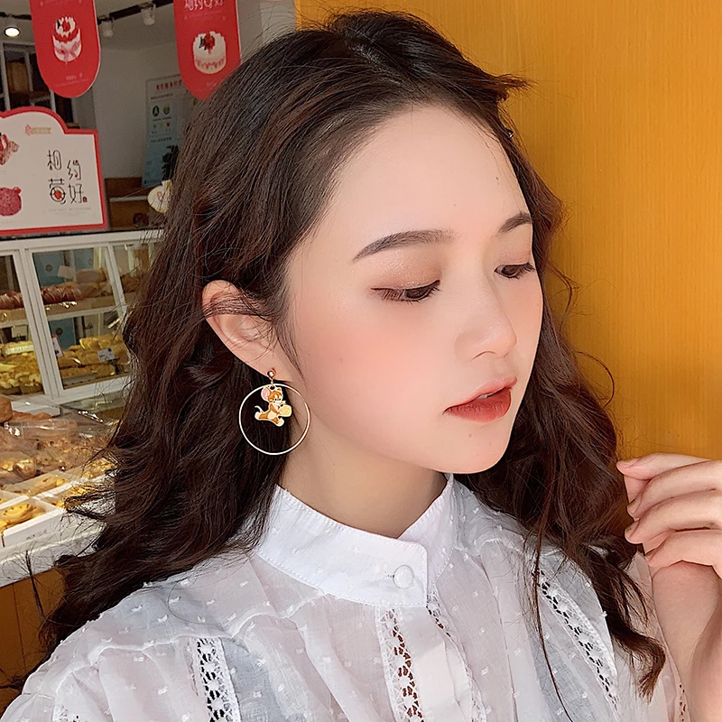 

2020 New Hot Fashionable Childlike Cartoon Cute Earrings Cat And Mouse Same Style Female Simple And Versatile Earrings Gifts