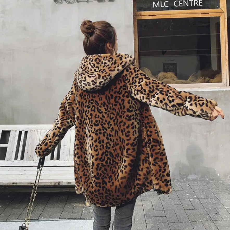 

Autumn and winter new faux fur coat women's mid-length leopard print coat fashion hooded Korean plus size women's fur coat s458