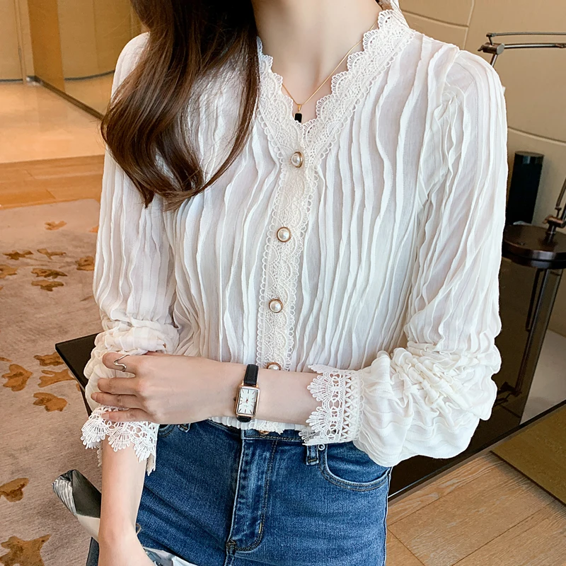 

Shirts & Blouses