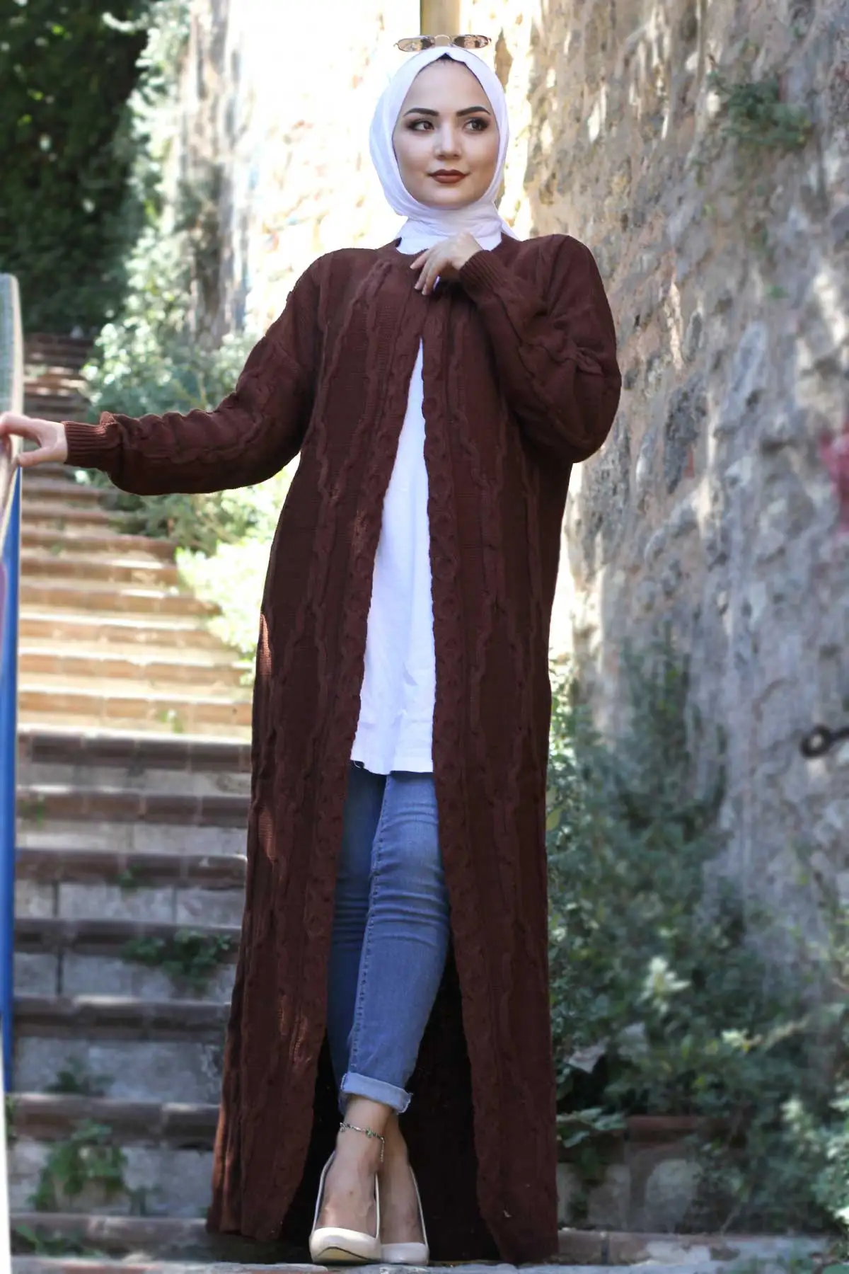 Вязаный кардиган с украшением в виде цепочки Цвет коричневый TSD6370 |