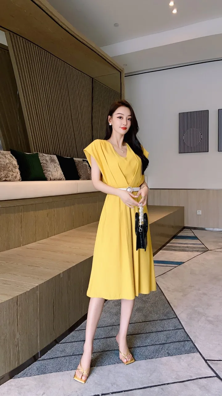 

Slim dress in summer 2021 new fashion V-neck stretch neck line