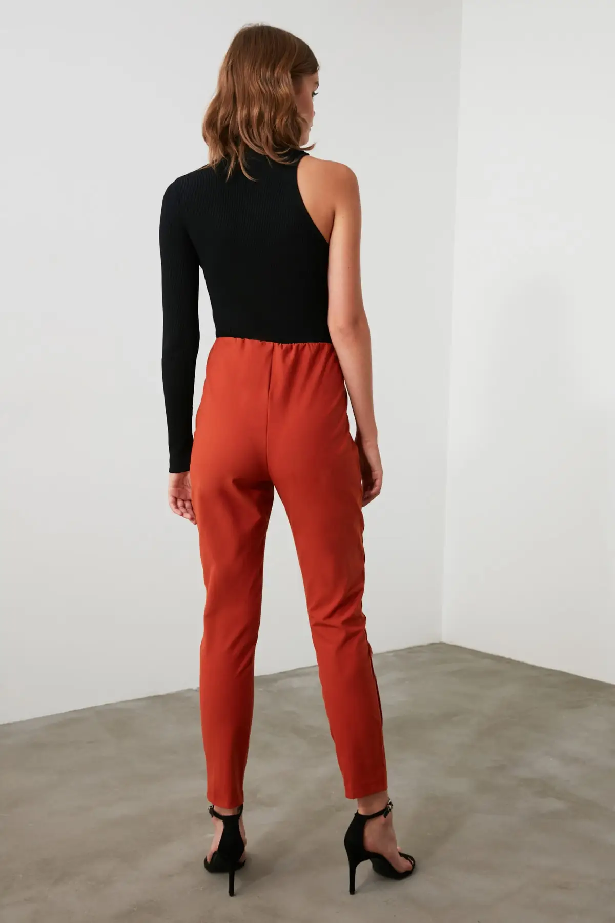 

Trendyol Flat Cut Pants TWOAW21PL0232