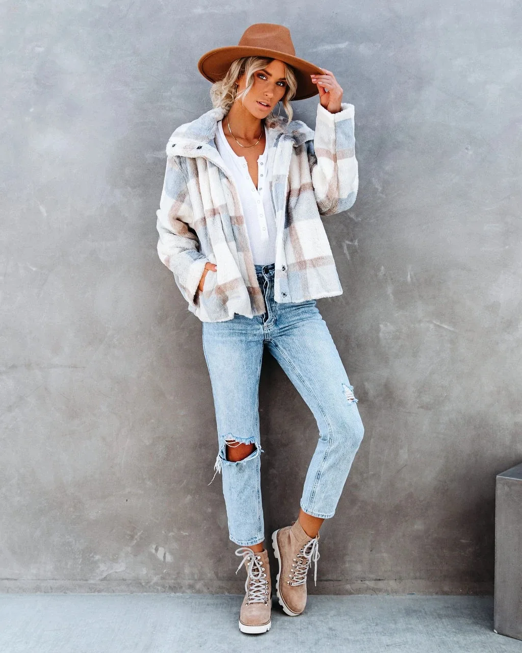 

Новинка 2020, осенне-зимняя куртка Zoulv из искусственного меха теплая куртка, женское повседневное короткое пальто в клетку из искусственного ...