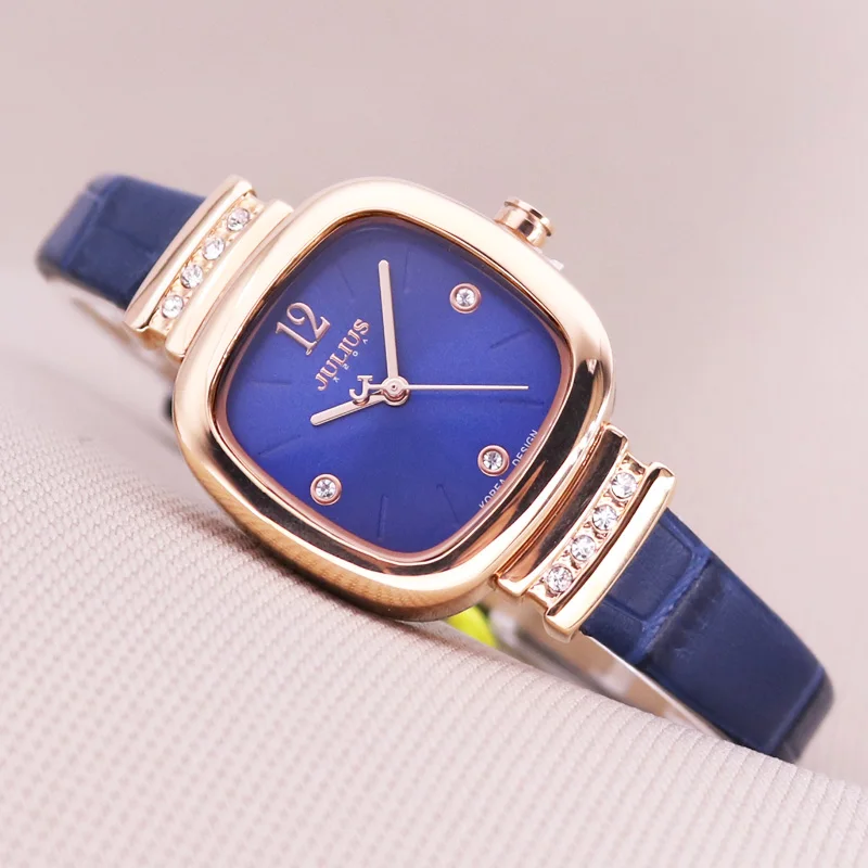 Часы наручные женские квадратные кварцевые в японском стиле маленькие модные с