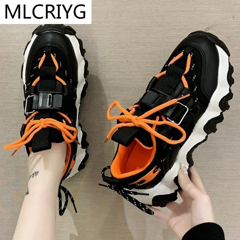 

2021 новые женские кроссовки; Женская обувь последней коллекции Весна Цвет подходящим кружевом, на платформе, со шнуровкой; Удобная обувь; Пов...