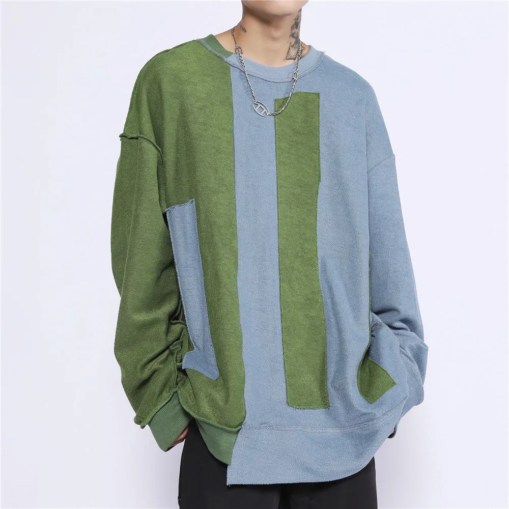 

Hoodies & Sweatshirts