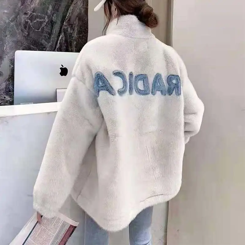 

Женское зимнее пальто из искусственного меха норки, теплое мягкое пальто из овечьей шерсти, 2021