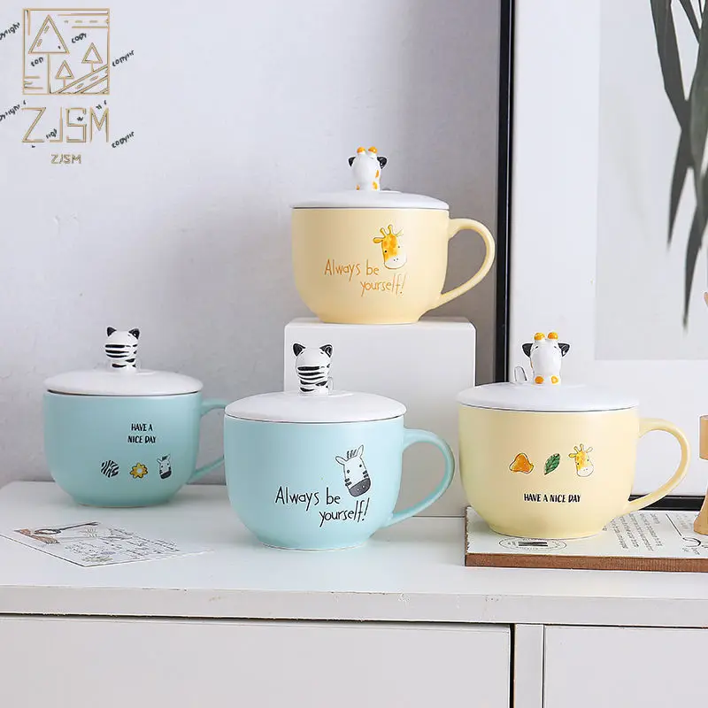 

Strawberry Cup Ins Style Girl Large-Capacity Ceramic With Lid And Spoon Microwave Oven Mug Milk Couples Oatmeal Breakfast Bowl