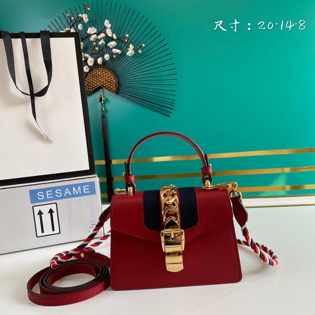 

2021 New Red Lady's High Quality Leather Portable Single Shoulder Bag Flip Design With Three-Dimensional Beauty And Fashion
