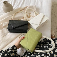 2022 crocodile pattern pearl portable tote bag new high quality pu leather womens designer handbag chain shoulder messenger bag