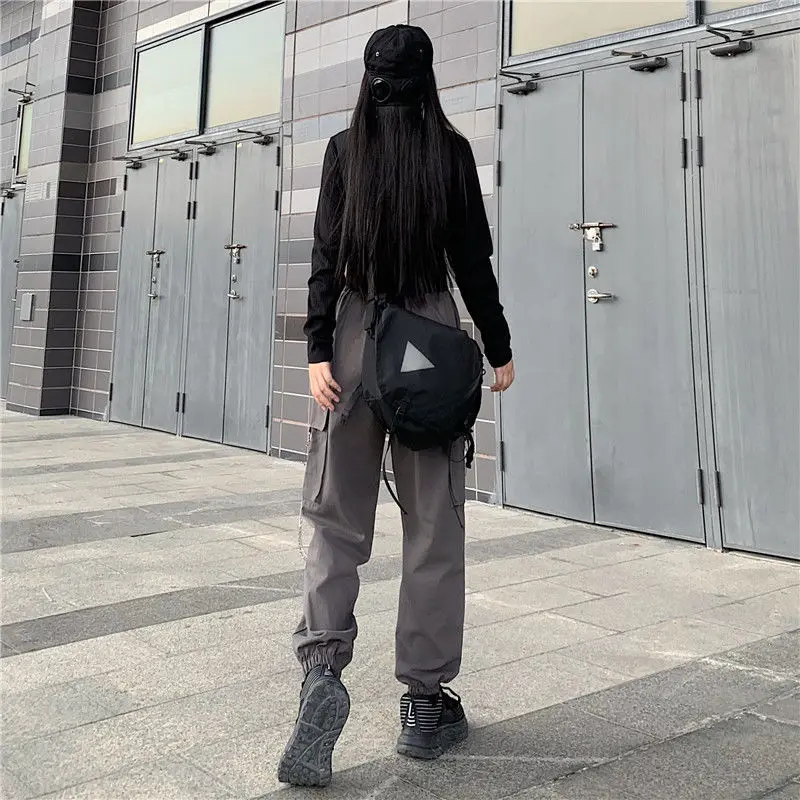 

women Gothic Oversized Cargo Pants Women Punk Harajuku Black High Waist Pants Baggy Hippie Streetwear Chain Joggers Loose Pants