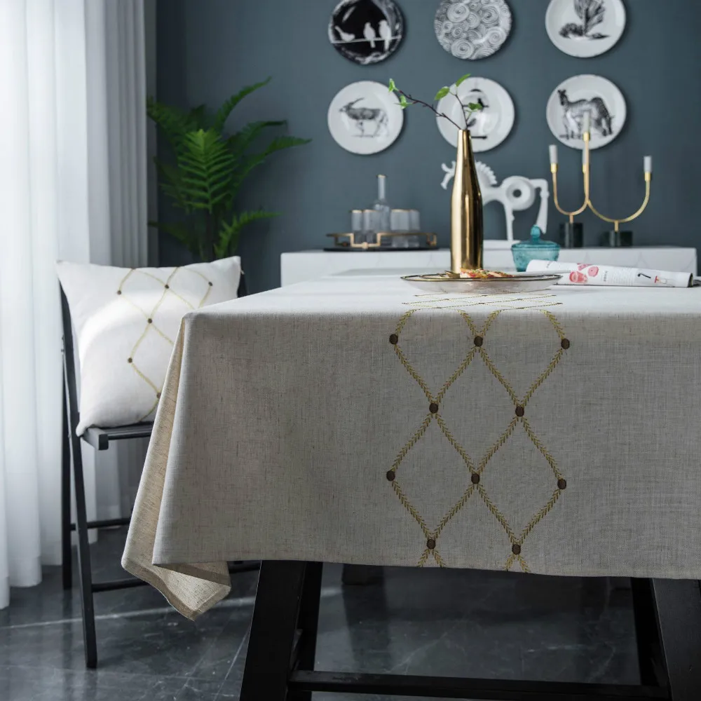 Скатерть с геометрической вышивкой в виде золотых листьев скатерть из