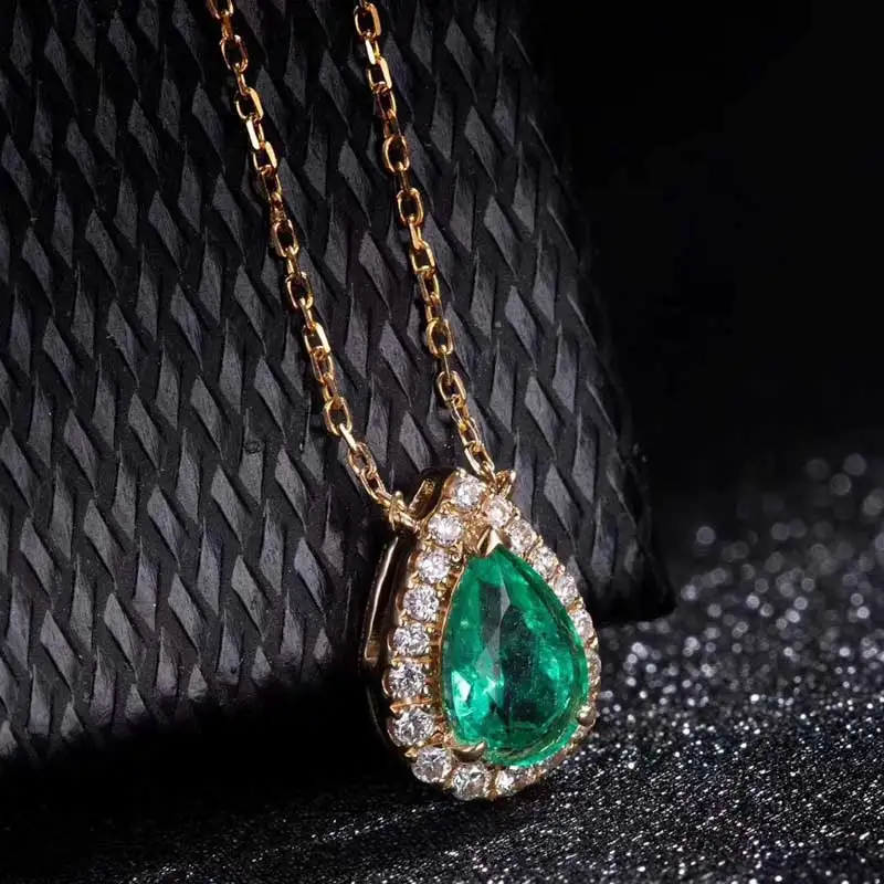 Женское ожерелье из серебра 18 К с натуральным изумрудом