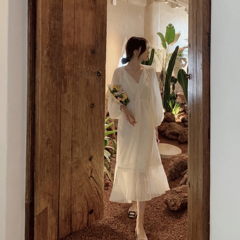 

Women Summer Floral Print Midi Dresses Puff Sleeve V-Neck Elegant Chiffon White Maxi Vintage Dress Loose Beach Boho Vestidos