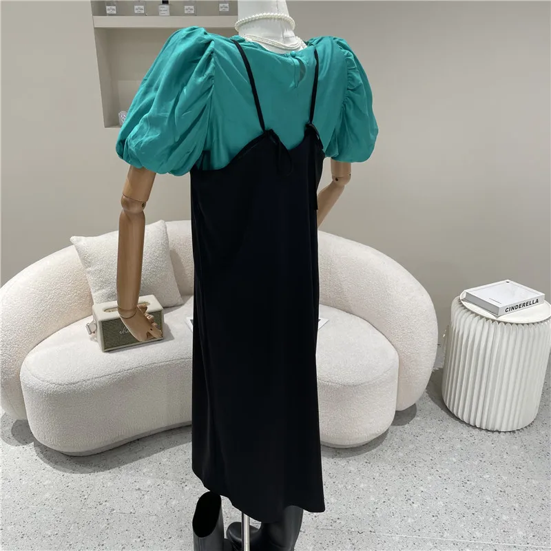 

Girl's Clothing Summer 2021 Niche Design Fashion New Puff Sleeve Shirt Black Suspender Dress Two Piece Set