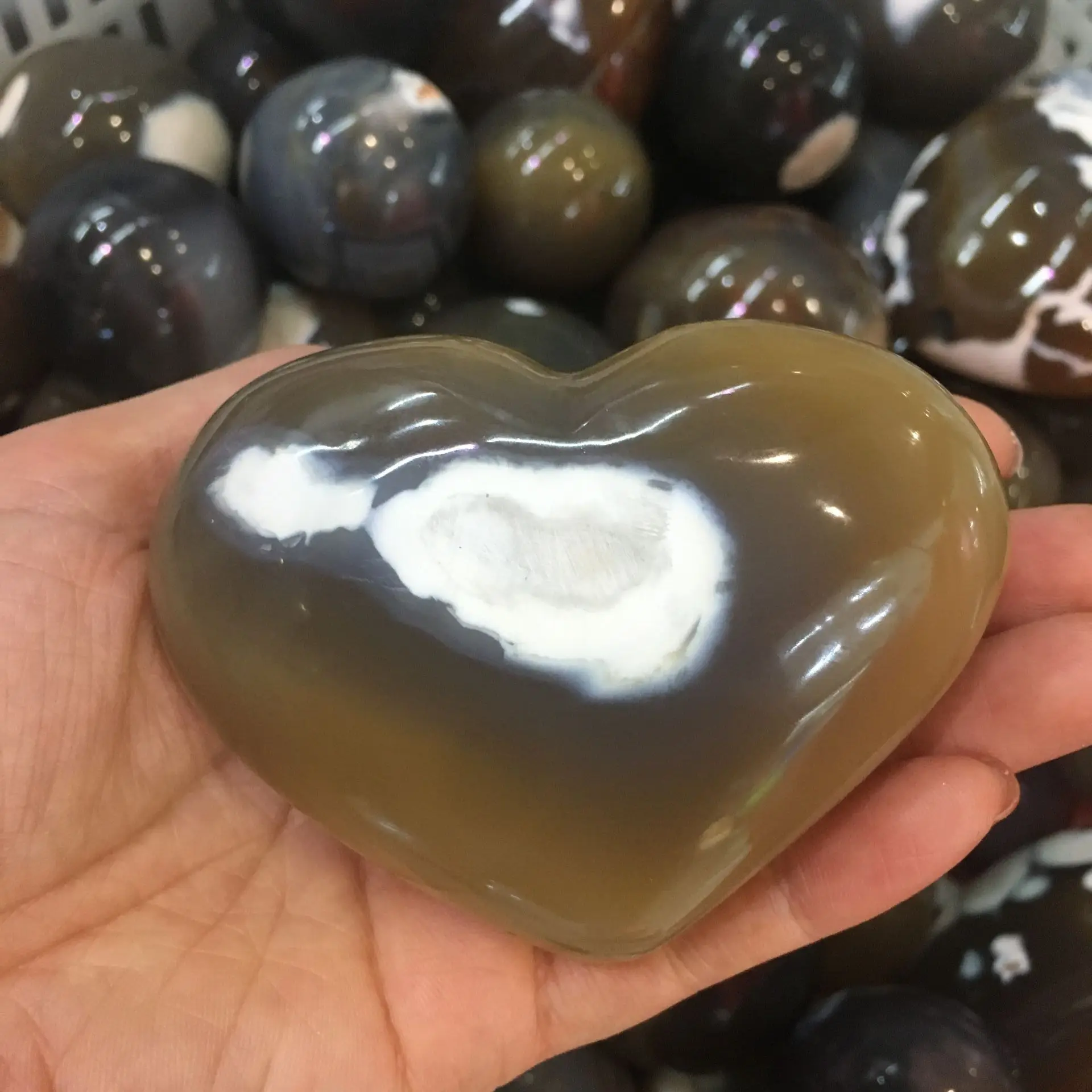 

Великолепный редкий сердолик, кристалл, кварц, Серый агат, сердце, полированный образец, натуральные камни и минералы