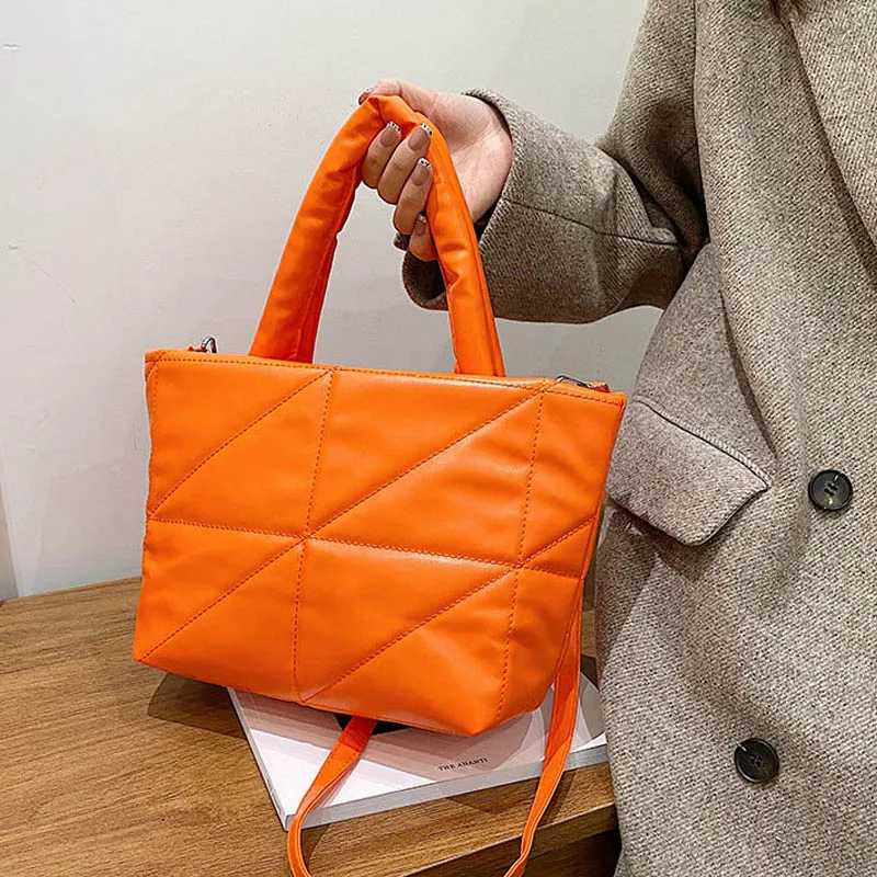 

Роскошные стеганые сумки-тоуты из искусственной кожи, женские дизайнерские сумки на плечо, Модная хлопковая Сумка-Кроссбоди с пухом, зимняя...