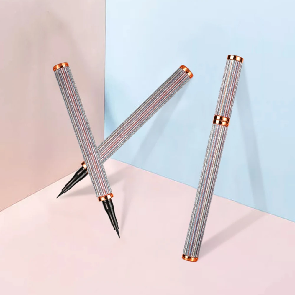 Водостойкая Подводка для глаз жидкая черная Стойкая подводка не оставляющая