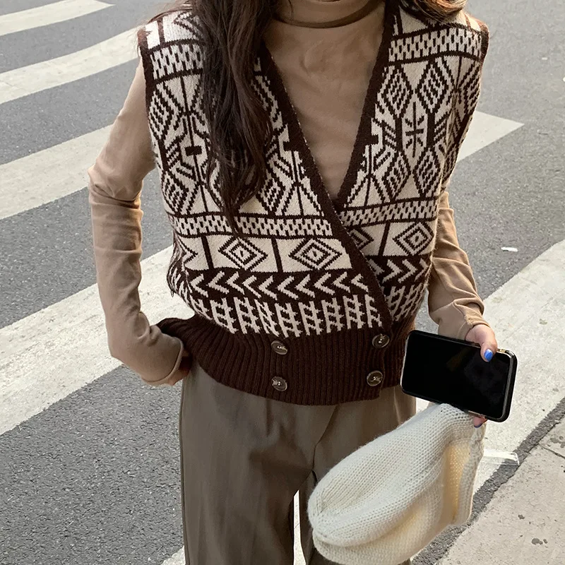 

Manufacturer of Knit Vest Womens Vest Coat Female Restoring Ancient Ways The New Spring 2021 Loose Diamond V-neck Blouse