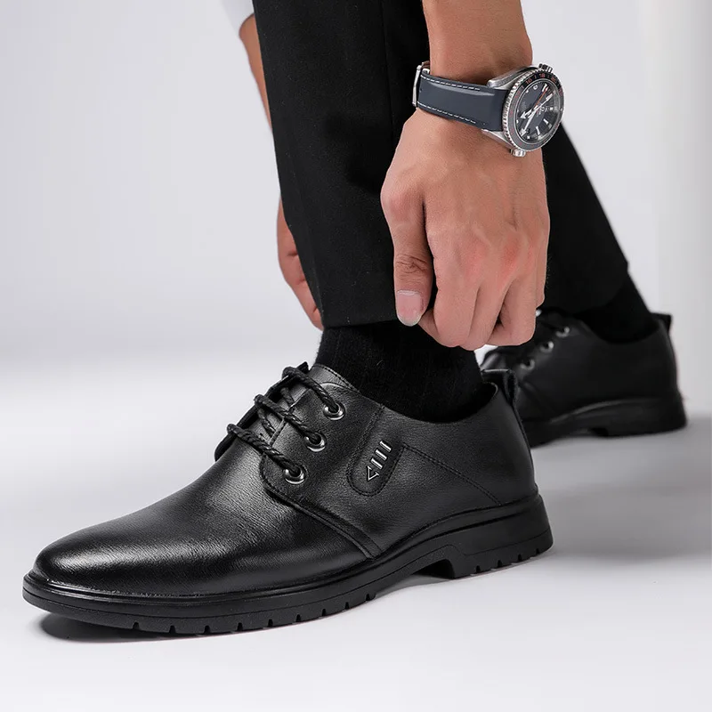 

Men's Dress Shoes Men's Leather Shoes Spring and Autumn New Breathable Casual Shoes Soft Sole Business Dress Shoes Leather Shoes