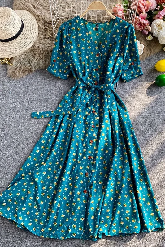 

Temperament Floral Short-sleeved 2021 Fashion Temperament V-neck Lace-up Waist Is Thin and Big Swing Dress