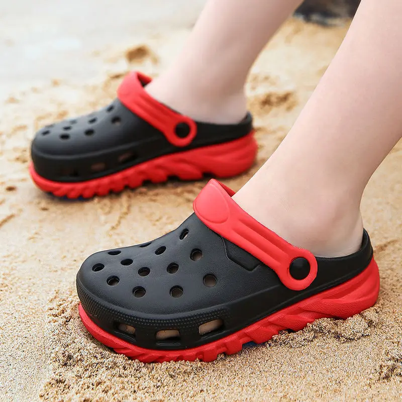 

Children Clogs With Adjustable Strap Boys Girls Sandales Unisex Beach Shoes Sandal Garden Clogs Kids Two Tone Shoes
