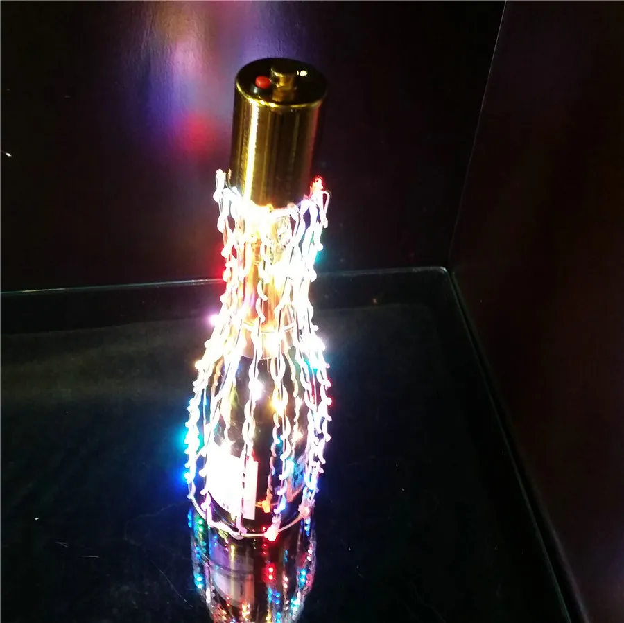

Thrisdar LED Rechargeable champagne Wine Cover champagne Led Flashing Wine Cap For Wedding Party KTV Bar Night Club