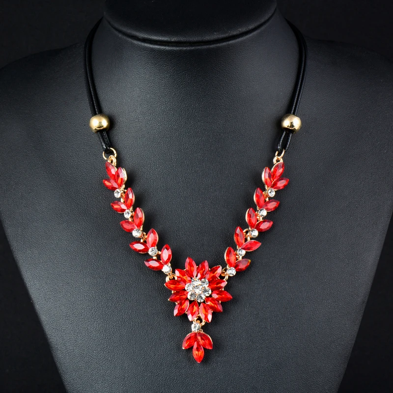 

LEEKER Retro Red White Cubic Zirconia Flower Pendant Necklace With Black Leather Chain On Neck Women Statement Jewelry 766 LK2