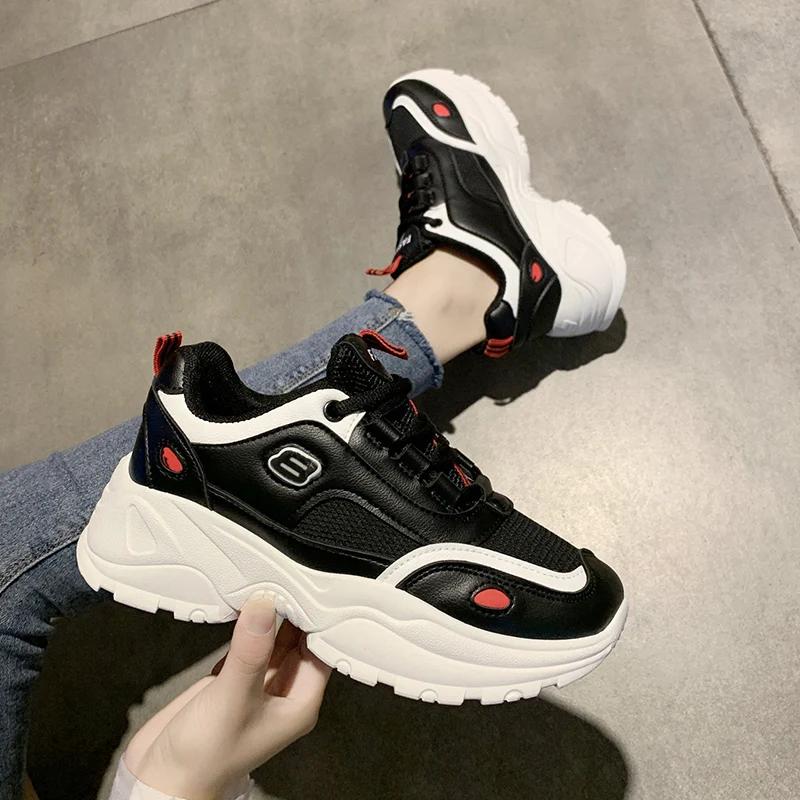 Легкие кроссовки для бега женщин 2019 Повседневная дышащая обувь из сетчатого