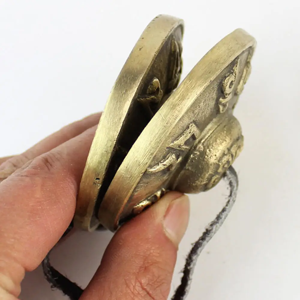 

1PCS Musical Instrumen Belly Dance Brass Finger Cymbals Middle East Percussion Dancing Props Percussion Instrument