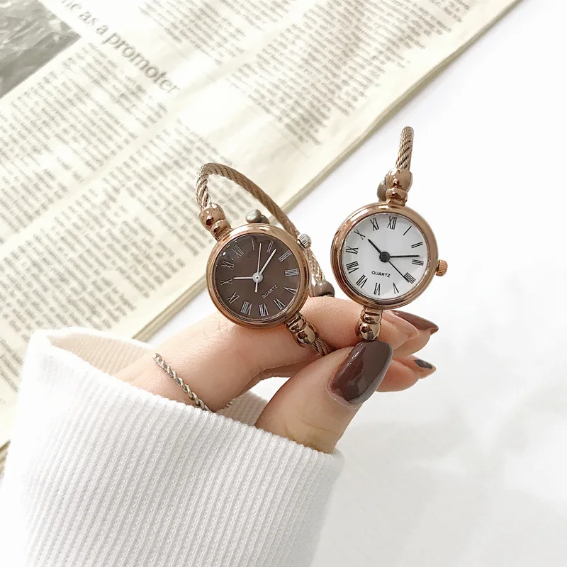 

Roma Number Retro Women Bracelet Watches Luxury Fashion Small Ladies Watch Simple Female Quartz Wristwatches