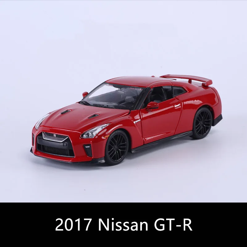 rad Bburago 1:24 Nissan GTR имитационная модель автомобиля из сплава украшение Коллекция игрушек инструменты подарок - Цвет: rad