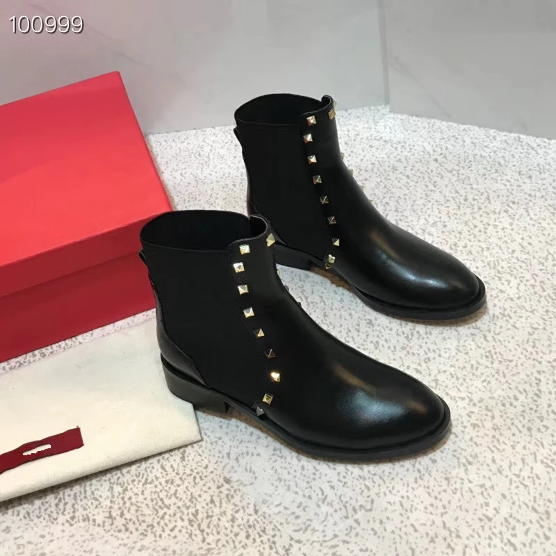 Высокое качество; стиль; пикантные зимние женские Ботинки Martin из натуральной кожи на плоской подошве с заклепками; Роскошные Дизайнерские короткие ботинки; Размеры 35-41