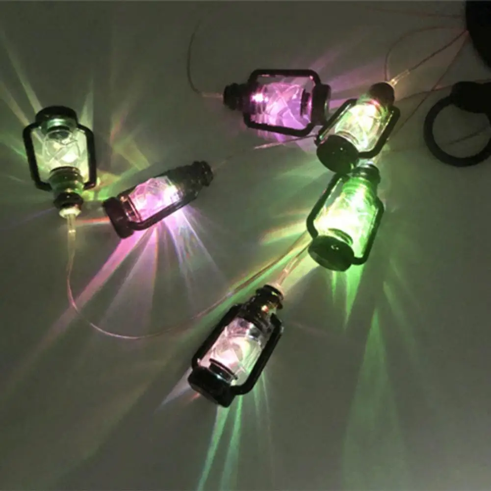 

Wind Chime Light 6 Lamps Pendant Color Changing LED Solar Wind Chime Lamp Hanging Decoration for Home Bedroom Party